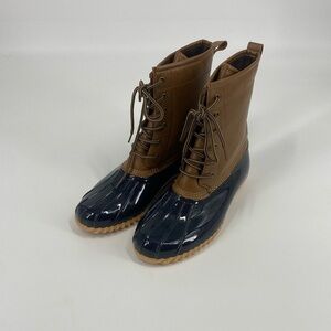 Winter Boots by the brand Totes